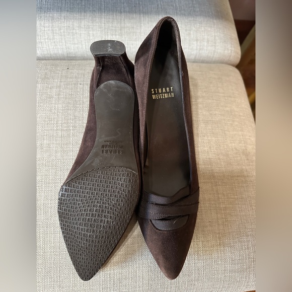 Selling shoes, didn’t get a chance to wear it. - Picture 3 of 4